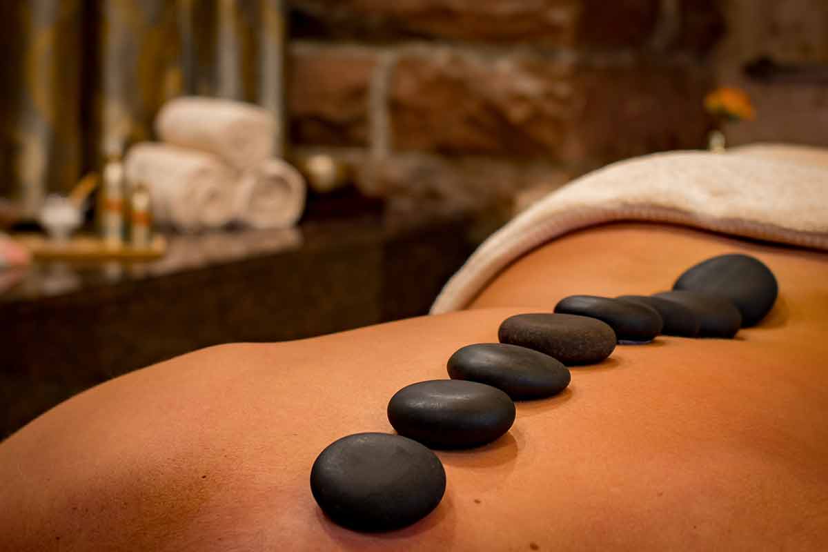 Hot Stone Massage Wellness Beauty